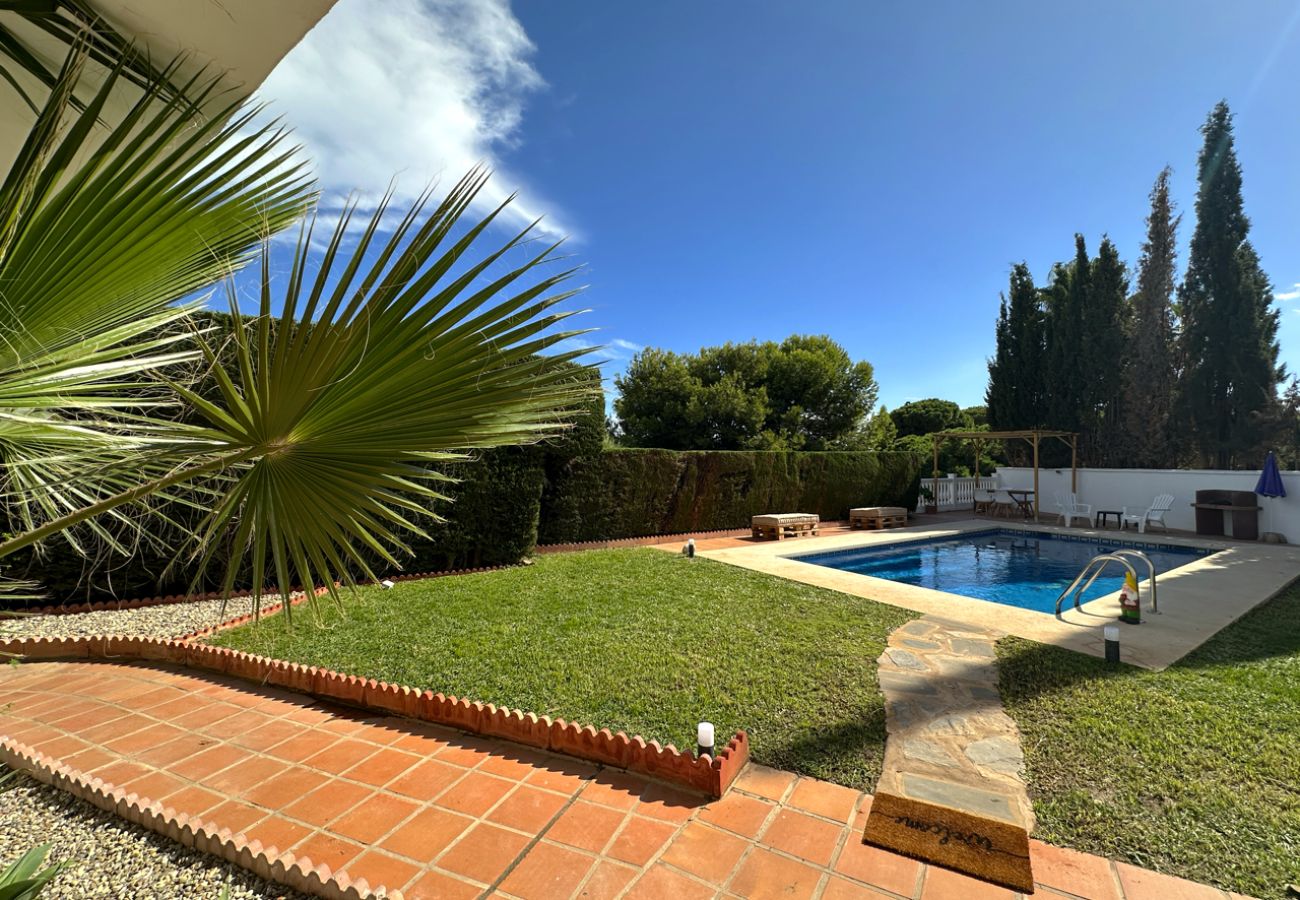 Chalet en Málaga - GARDEN HOUSE Malaga City