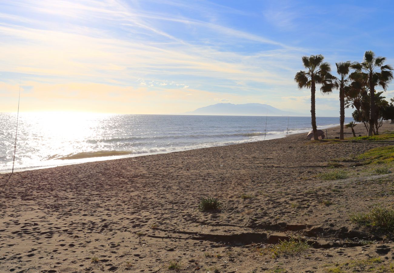 Villa in Rincón de la Victoria - VILLA ALBORAN Beachfront 9PAX